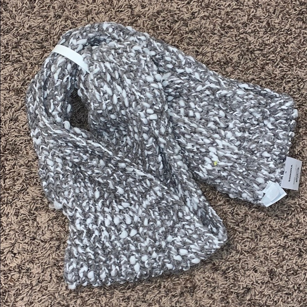 Infinity scarf